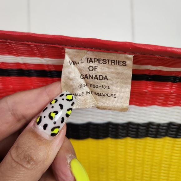 Vintage Air Canada Tropical 1970s 1980s Vinyl Wall Decor Beach Lounger Blanket - Picture 4 of 7